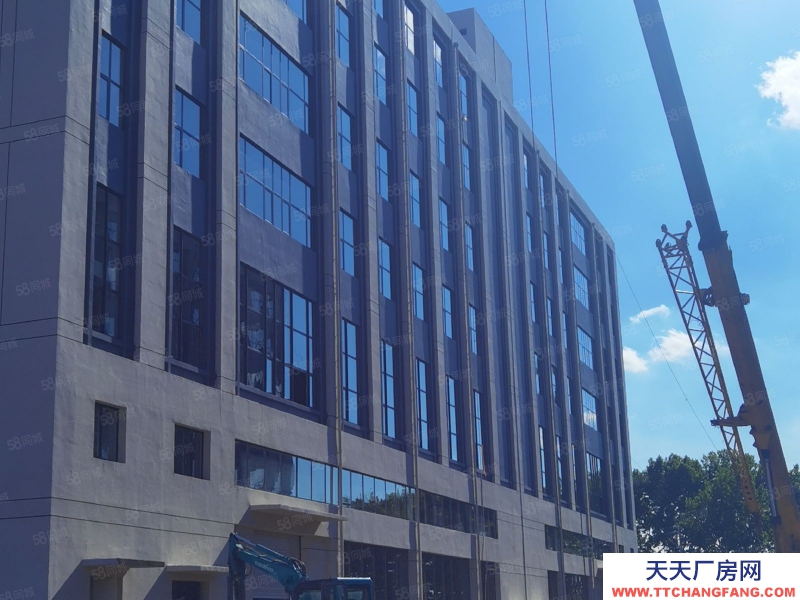 青島城陽現房!買1000平送400平,帶電梯貨梯,位置好,性價比高