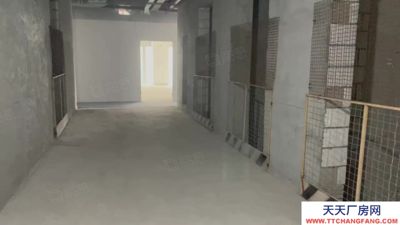 (出售)深圳寶安 首付100萬寶安地鐵口標建筑48至1400平廠房出售可辦公