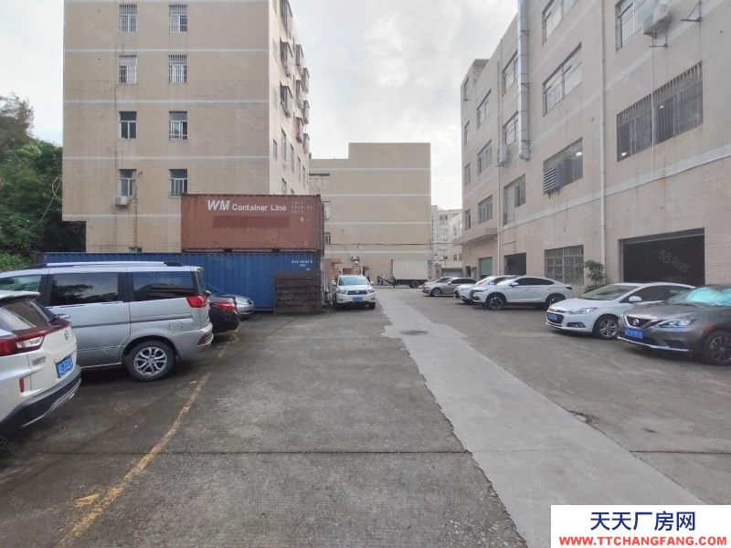 (出租) 深圳龍崗平湖精選廠房二樓1400平 帶精裝辦公室 有消防噴淋 可環(huán)評