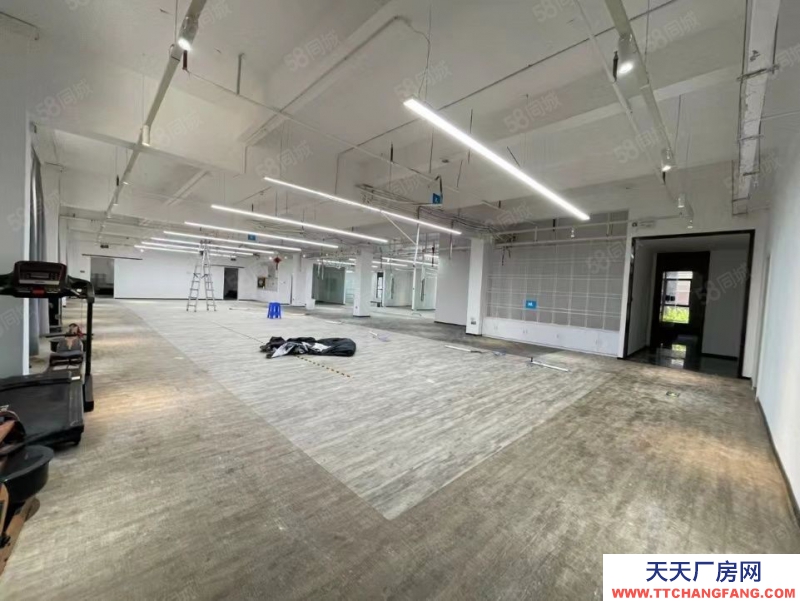 (出租)深圳龍崗 五和地鐵口新出三層小獨(dú)棟廠房倉庫出租500平起分租