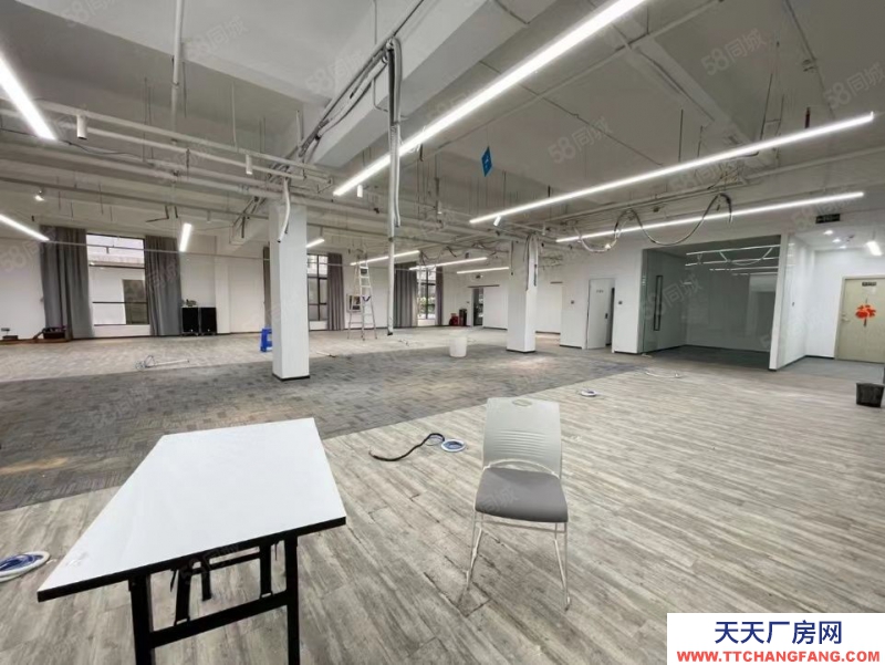 (出租)深圳龍崗 五和地鐵口新出三層小獨(dú)棟廠房倉庫出租500平起分租