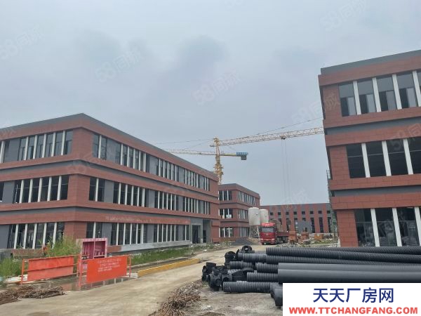 南京市玄武區江北新區單層火車頭廠房（出售）兩證齊全，交通方便，可按揭