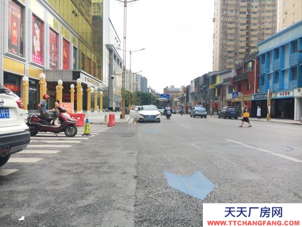 長沙市芙蓉區 鳳凰大廈630平精裝倉儲辦公一藍色地標150平寫字樓