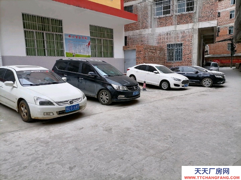 南寧市西鄉塘區(出租) 屋，一樓廠房、倉庫招租