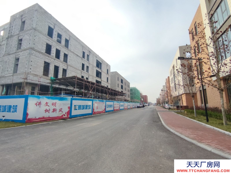 保定 涿州高新區廠房現房出售 成熟產業園區 可辦環評 臨街獨棟