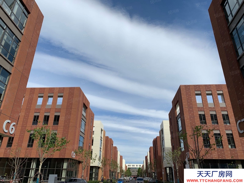 保定 涿州 醫(yī)療產(chǎn)業(yè)聚集地 50年產(chǎn)權廠房出售京雄高速旁 保姆式入駐