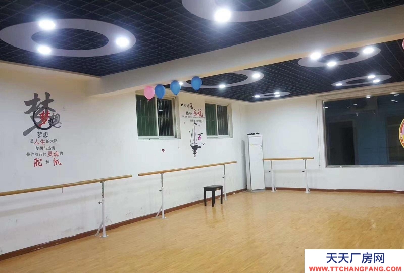 (出租) 東城康莊村二層獨院，880平米，可辦公、餐飲、倉儲