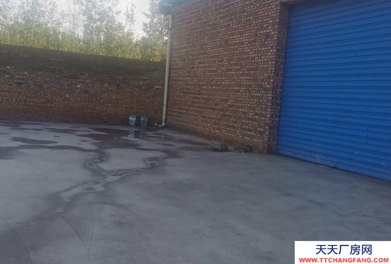 (出租) 1000平米三相電，水暖齊全，交通便利