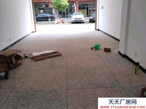 長沙市瀏陽區 位于工業品后面禧和安置小區。自家拆遷房，門面可做倉庫。。