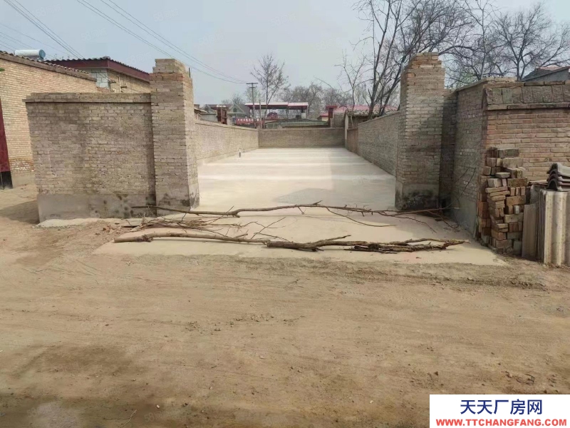 保定 徐水安大線附近庫房大院空地對外出租