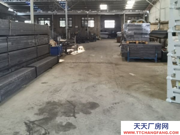 長沙市長沙區 汽車東站一千，二千，三千平方廠房岀租，手續齊全