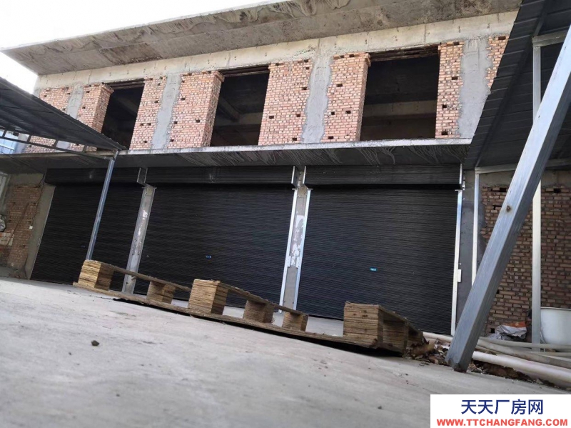 (出售) 緊挨108國(guó)道，起了兩層還有一層沒(méi)有封頂