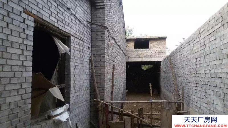 (出售) 賈得工業(yè)園區(qū)廠房出租或出售(有手續(xù))