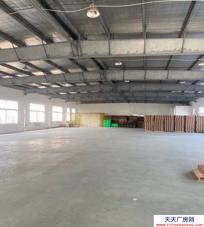 (出售) 蕪湖 鳩江區(qū)萬春西路南翔附近，占地20.2畝，建筑面積12500左右