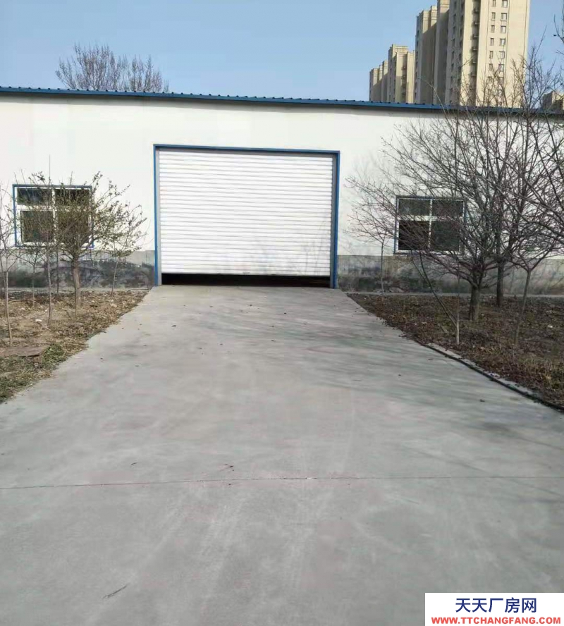 淄博桓臺(tái)縣車管所西鄰，有一個(gè)大院子