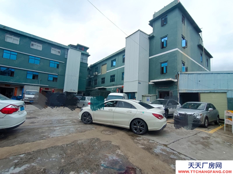 (出租) 東莞清溪鎮(zhèn)三中村高速路口原現(xiàn)成裝修標(biāo)準(zhǔn)二樓780平廠房出租