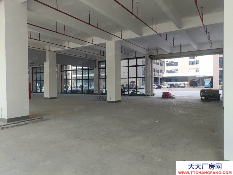 (出租) 東莞黃江新建標(biāo)準(zhǔn)廠房30000平,園區(qū)空地大形象好,好招工高速近