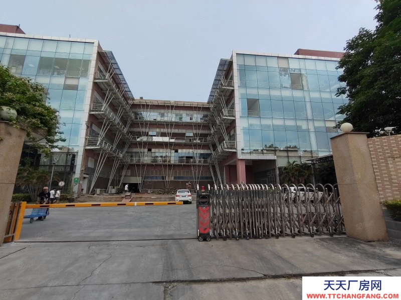 (出租) 東莞長(zhǎng)安工業(yè)園廠房倉(cāng)庫(kù)出租4500平精裝修可辦環(huán)評(píng)空地超大