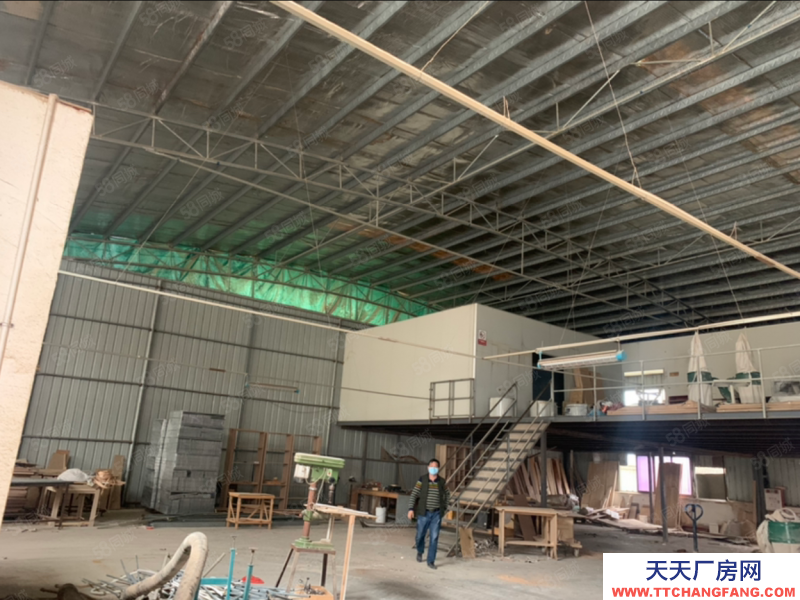 (出售) 東莞330萬出售東莞大馬路邊單一層小獨院廠房1700平,滴水9米