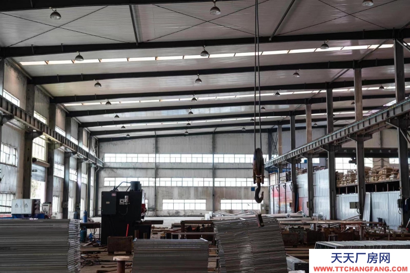 南寧市西鄉塘區(出租) 高新區高新五路廠房12米高有5噸航吊鋼結構標準廠房倉庫出租