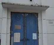 (出租)襄陽棗陽茶棚鋼廠和汽配城附近，交通便利，市區附近，大院寬闊。