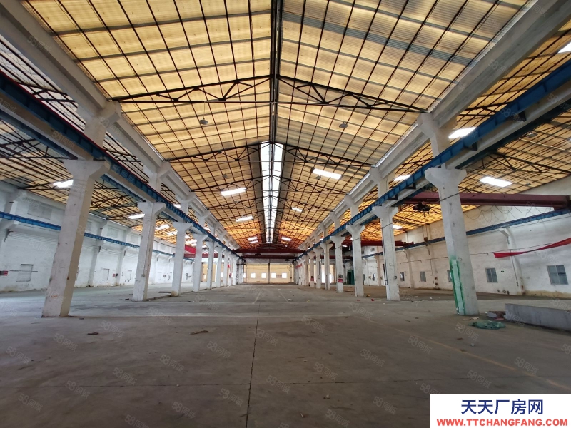 (出租) 廣州花都花山鎮(zhèn)上市公司重工業(yè)廠房倉庫低價出租8臺航車免費(fèi)使用