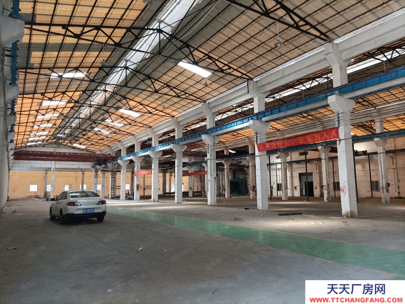 (出租) 廣州花都花山鎮(zhèn)上市公司重工業(yè)廠房倉庫低價出租8臺航車免費(fèi)使用