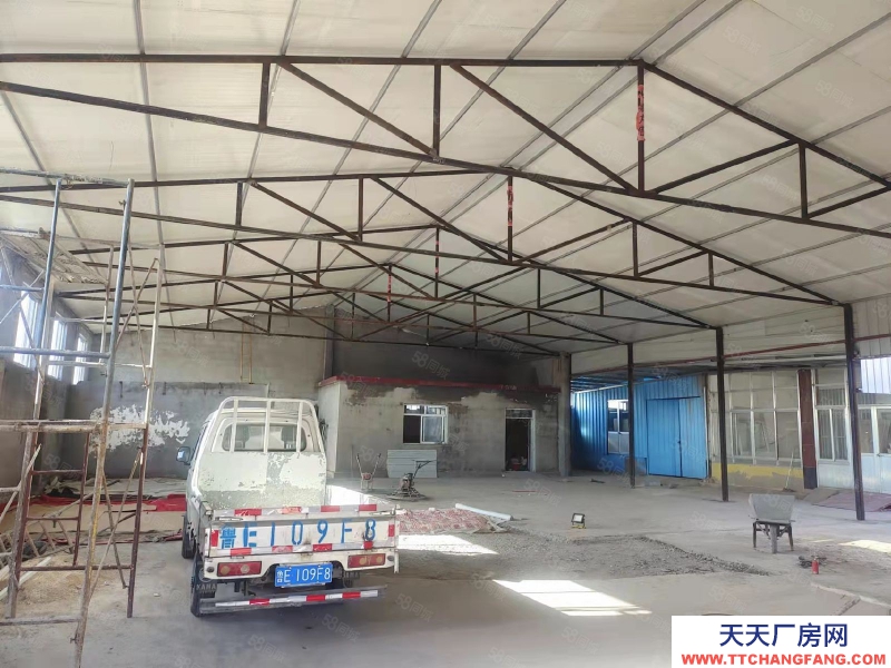 東營(yíng)西一路與德州路廠房?jī)砷g600平和300平分別6萬(wàn)一年和3萬(wàn)