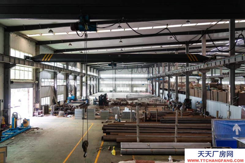 (出租)南寧市西鄉(xiāng)塘區(qū)高新區(qū)高新五路廠房12米高有5噸航吊鋼結構標準廠房倉庫出租