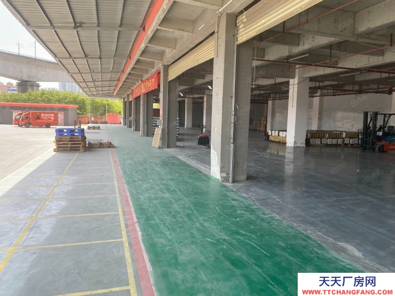 (出租) 廣州白云別再東奔西跑找倉庫了,環(huán)境差,位置差,租金貴,可以試試這個(gè)