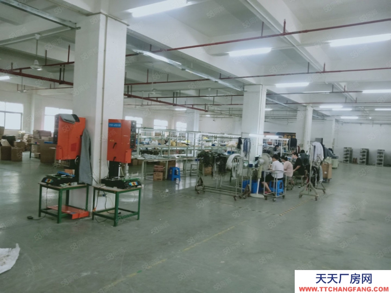 (出租) 深圳龍崗平湖工業(yè)園區(qū)新出樓上精裝廠房可做電商倉庫辦公帶現(xiàn)成辦公室出租