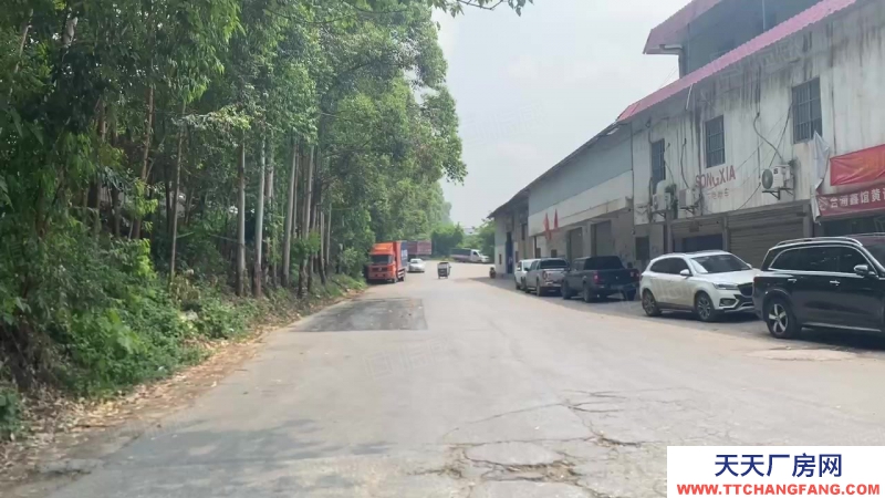 (出租)南寧市靠近江南大道交通便利，有監控保安，證件齊全可辦理營業執照。