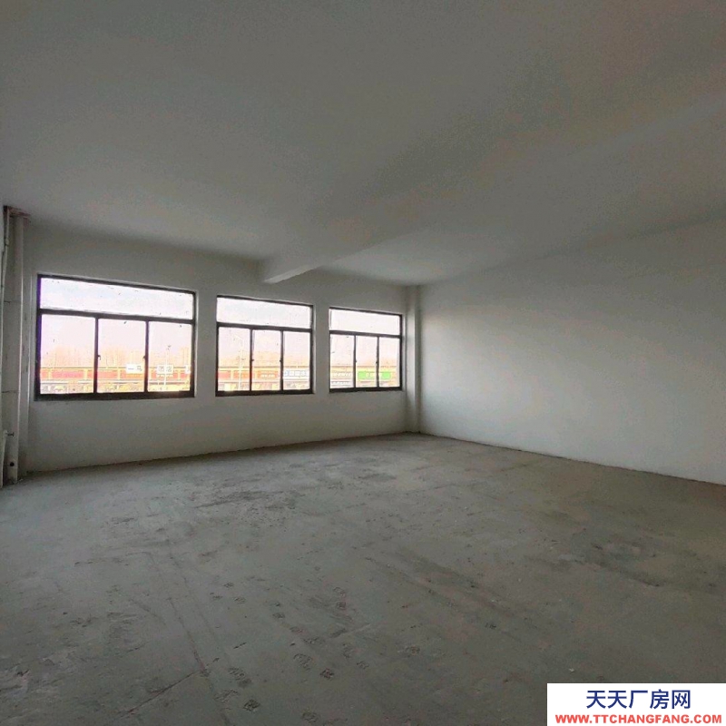 (出租) 阜陽潁東院內有冷庫，可停大型車輛，面積85－5000平。