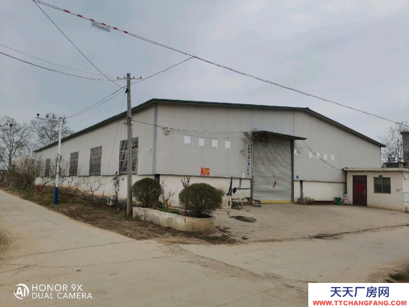 (出租) 阜陽太和廠房長37米，寬24米，適合裝設備，做倉庫，墻體為隔熱巖棉板