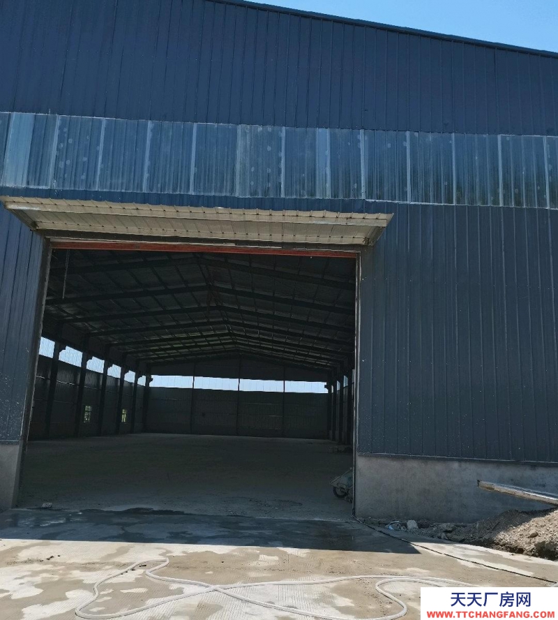 (出租)阜陽潁東 25畝地獨(dú)院5000㎡鋼結(jié)構(gòu)廠房疫情生意難做便宜出租