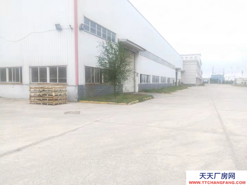 出售萊山十畝地帶廠房3000平， 位置好可規(guī)劃建房