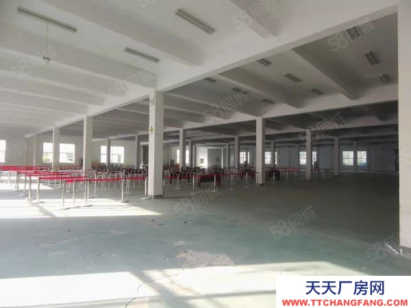 蘇州市相城區陽澄湖一樓廠房700平,,形象好價格優,半掛車進出方便。