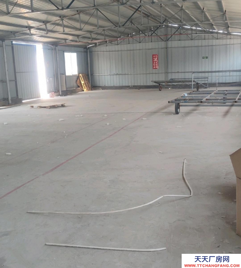 萊陽廠房3棟合計1800平院子1000平，可分租可整租，價格便宜