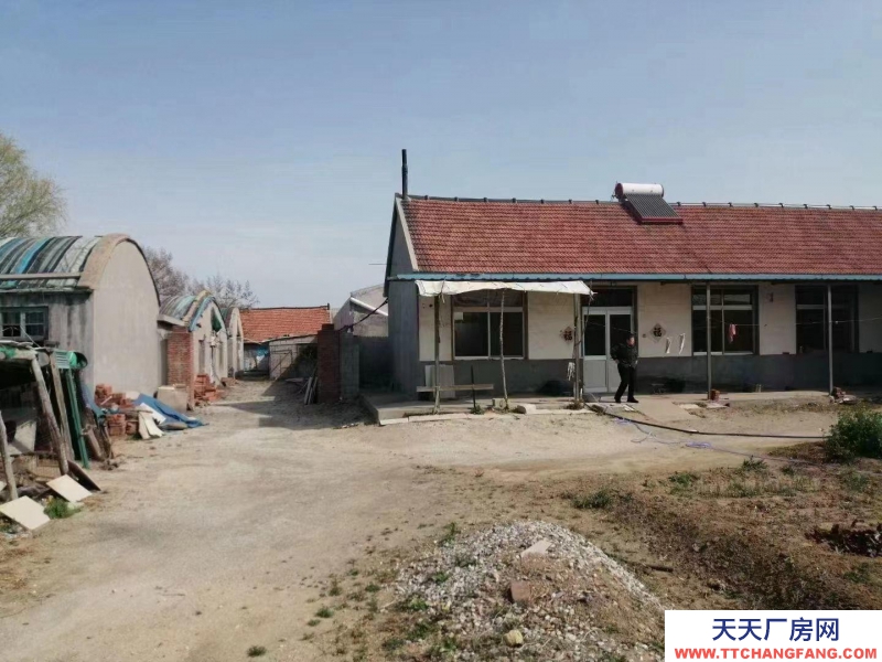 萊州沙河鎮兩處相鄰廠房