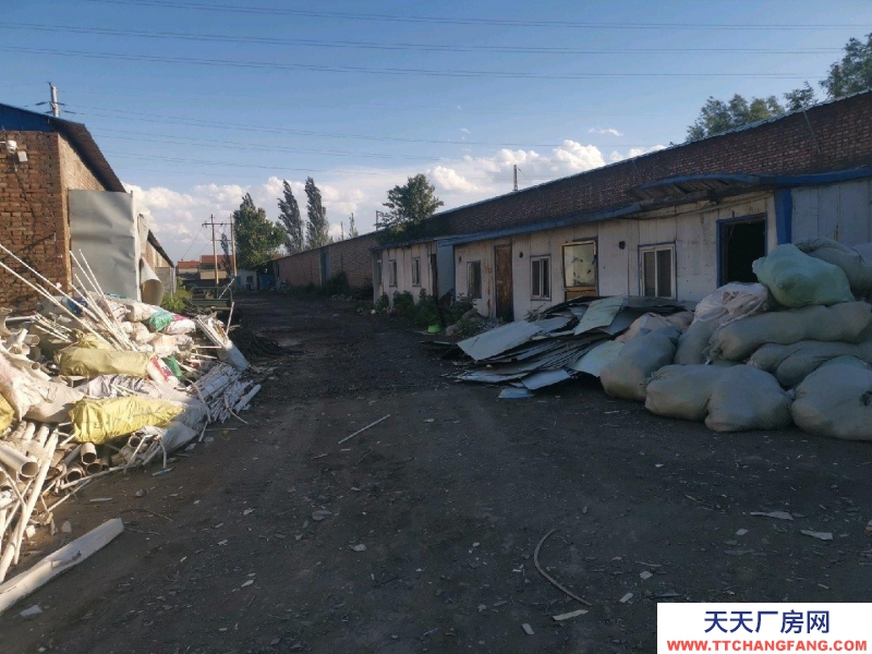 (出租) 大平米廠房出租，交通便利，停車方便，有看對(duì)的過(guò)來(lái)價(jià)錢面談