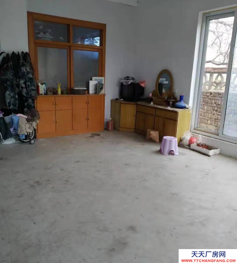 蓬萊紫荊山廠房倉庫240平方米