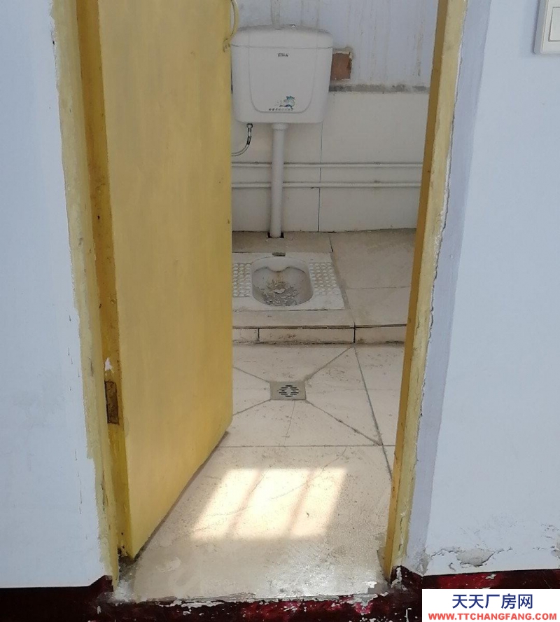 (出租) 超越舊貨市場后面300米，位置偏僻，不在大路邊，宜開廠。。