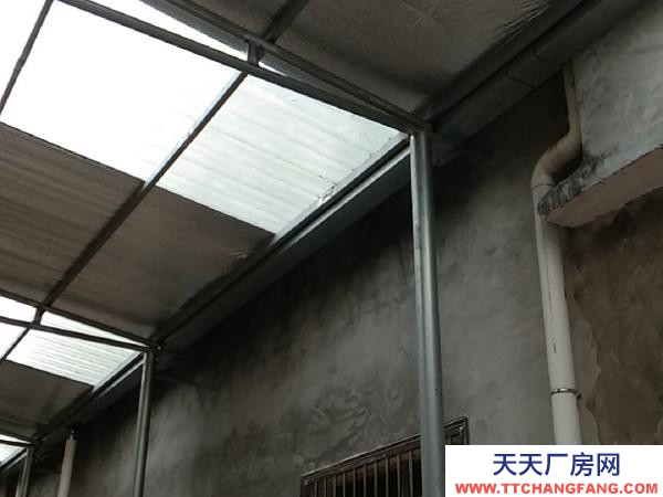 常德市臨澧區(qū)廠房可做倉庫也可以做制衣廠。