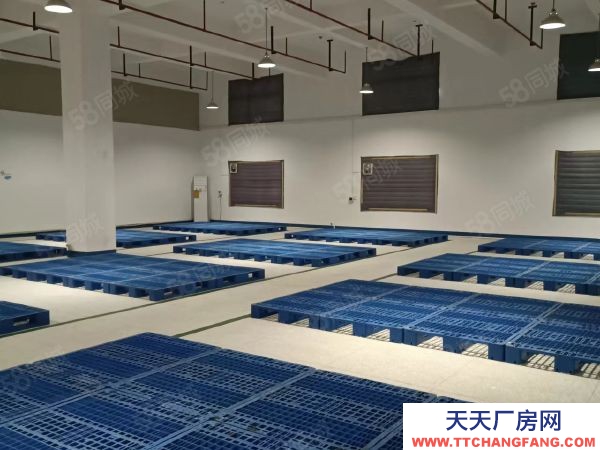 衡陽市雁峰區業主自建多層磚混結構廠房三樓1300平米出租