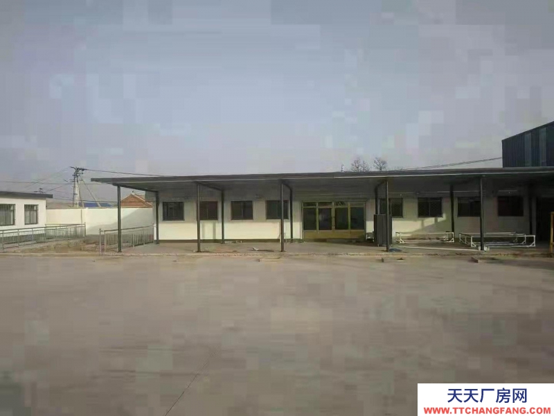 唐山 遵化 平安城鎮京秦高速口500米廠房一處,占地6.8畝。