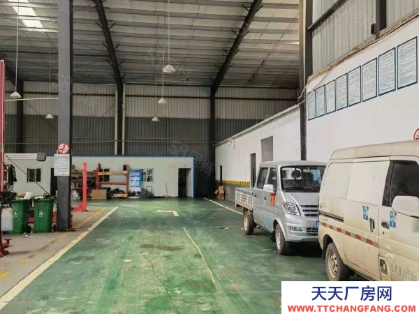 衡陽市石鼓區(qū)  華源市場和中億汽貿(mào)城附近，107主干道邊3000平方米廠房