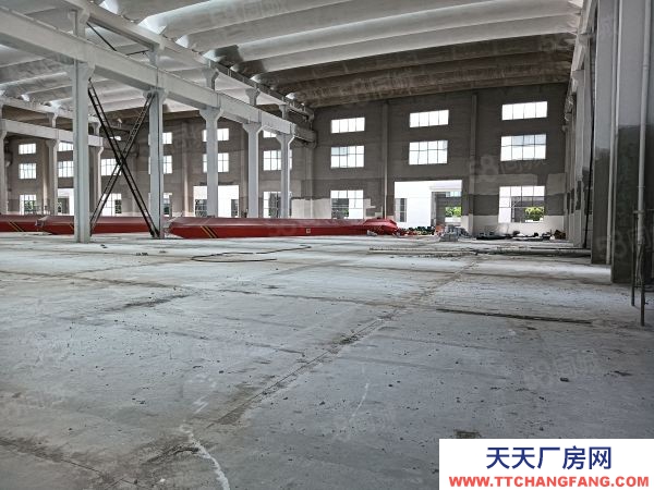 無(wú)錫宜興經(jīng)開(kāi)區(qū)2800平可分租1400平標(biāo)準(zhǔn)廠房倉(cāng)庫(kù)出租,有行車