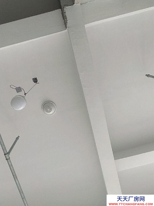 (出租)六安金安區 面積大房租便宜 ，可以直接做倉庫廠房