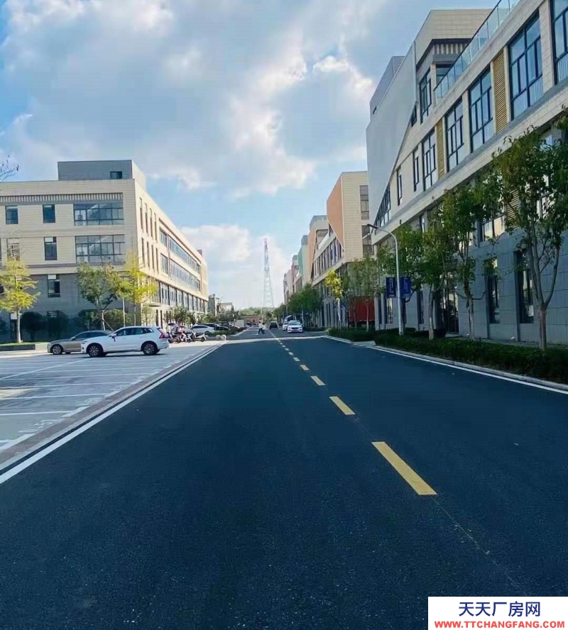 (出租) 六安裕安區695平1樓廠房、倉庫出租，可進車配套齊全，消防中央空調都有