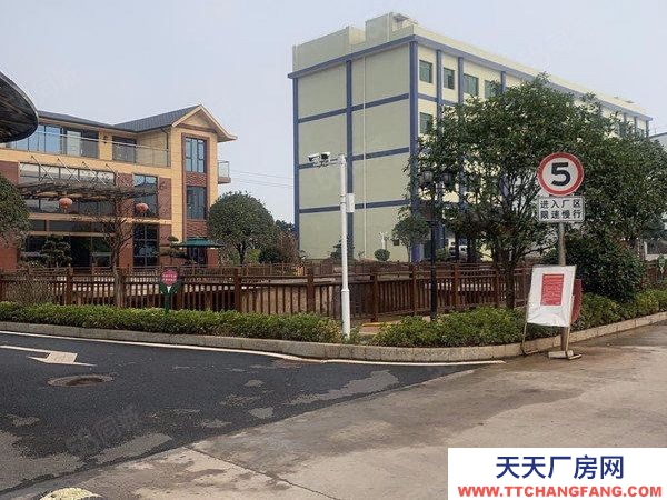 衡陽市衡南縣三塘工業(yè)園區(qū),同心園食品有限公司內(nèi)有廠房倉庫招租中